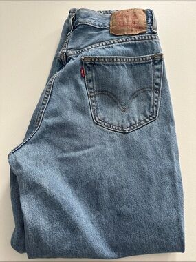 Levi's 560 Comfort Fit Jeans Men Blue Denim Zip Fly Straight Leg Classic - 34X32
